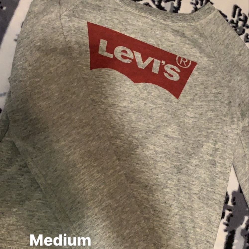 Levi’s long sleeve